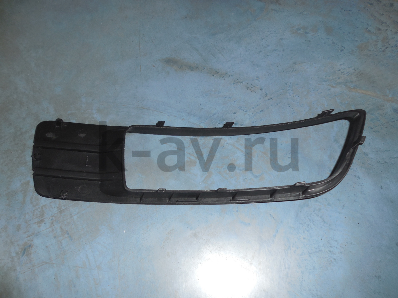 картинка Решетка бампера переднего левая (под ПТФ) - Geely Emgrand EC7 (sedan) (1068001652) от магазина Китай-Авто