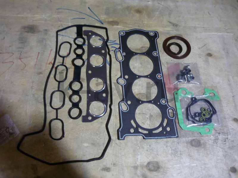 картинка Комплект прокладок ДВС 1.8 - Geely Emgrand EC7, Emgrand X7, SC7, Vision (1136000058+1136000054) от магазина Китай-Авто