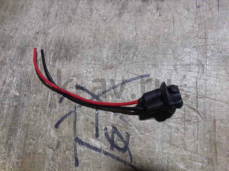 картинка Патрон (штекер) с проводами под лампу 5W (без цокол.) (5W-BC-P) от магазина Китай-Авто