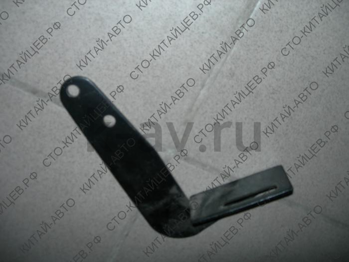 картинка Кронштейн подножки средний правый - Deer (8206024-D07) от магазина Китай-Авто
