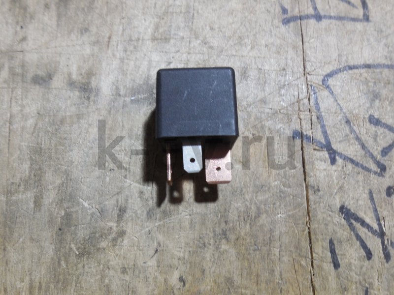 картинка Реле зарядки - Chery Amulet, Tiggo 2.4 (A11-3735021) от магазина Китай-Авто