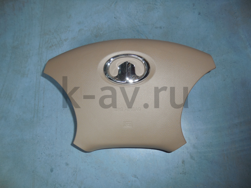картинка Накладка рулевого колеса (беж) новая эмблема - Hover (5820110-P00-B1-0804P) от магазина Китай-Авто