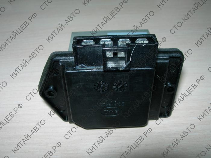 картинка Реостат отопителя - BYD F3, F3-R (10287389-00) от магазина Китай-Авто