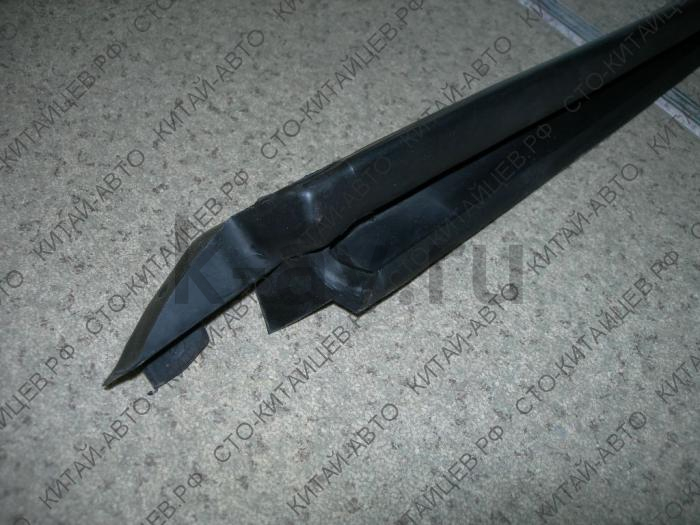 картинка УПЛОТНИТЕЛЬ СТЕКЛА ПЯТОЙ ДВЕРИ - SAFE (6307011-F00) от магазина Китай-Авто