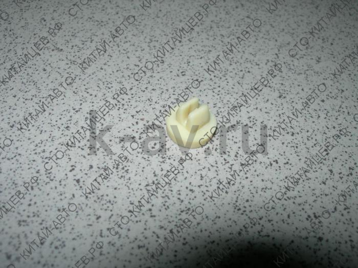 картинка Клипса двери задка - Safe (6302402-F00) от магазина Китай-Авто