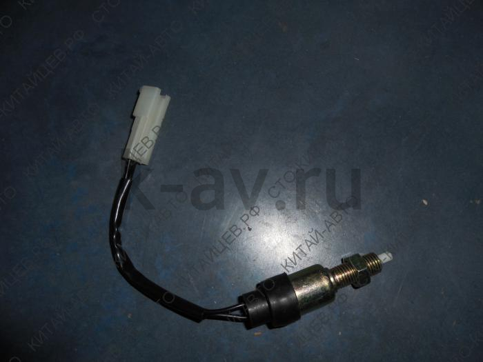 картинка Датчик стоп-сигнала - Geely MK, MK Cross (3720100001) от магазина Китай-Авто