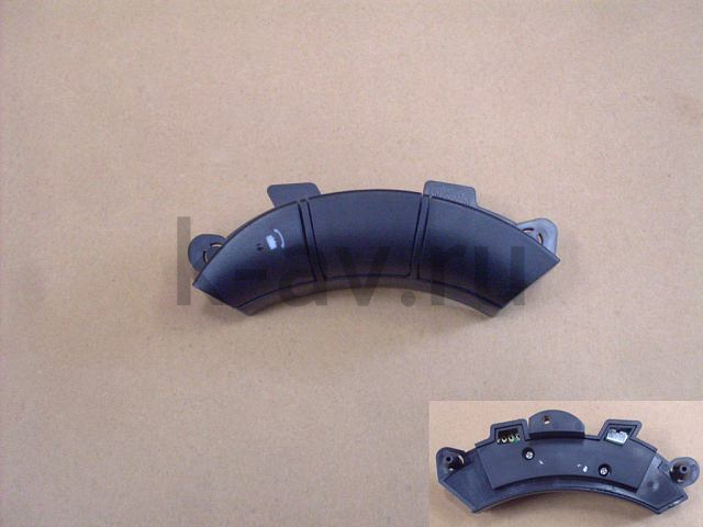 картинка БЛОК КНОПОК НА РУЛЕ HOVER H5 (3402140-K80-0089) от магазина Китай-Авто