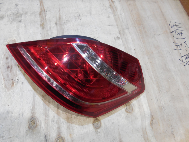 картинка Фонарь задний правый (седан) - Geely Emgrand EC7 New (1067004760) от магазина Китай-Авто