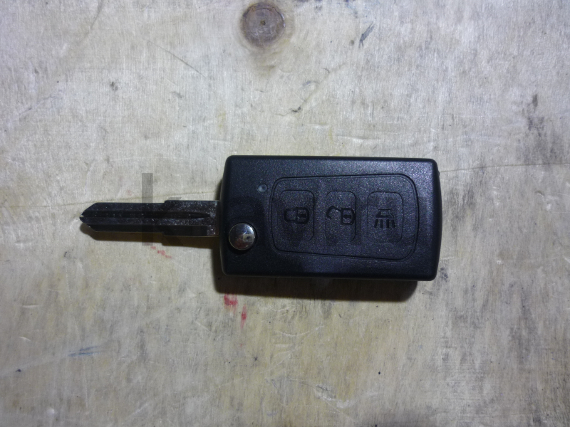 картинка Заготовка ключа замка зажигания (выкидной) (без батарейки) - Hover H3, H5 (3704800-K80+3704800XK80XA-2) от магазина Китай-Авто
