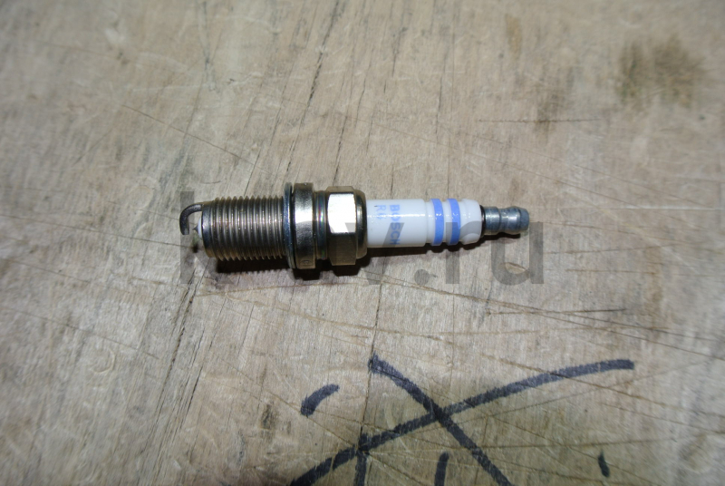 картинка Свеча зажигания дв.4G63T (platina) - Hover H3 New (SMW251436N) от магазина Китай-Авто