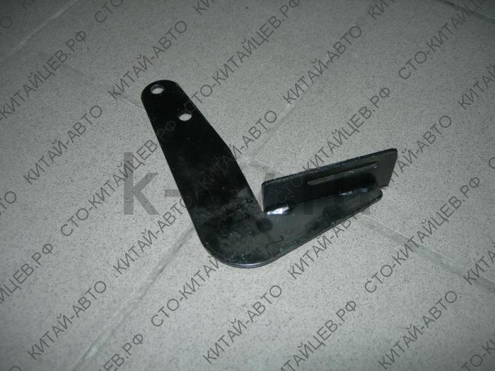 картинка Кронштейн подножки средний правый - Deer (8206024-D07) от магазина Китай-Авто