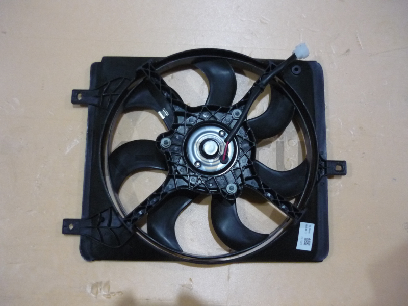 картинка Вентилятор радиатора охлаждения (правый) (3 крепл.) - Geely MK, MK Cross (1016003508) от магазина Китай-Авто