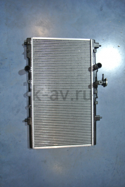 картинка Радиатор охлаждения двигателя (до 2008, кит.сб.) - Geely MK (1016001409) от магазина Китай-Авто