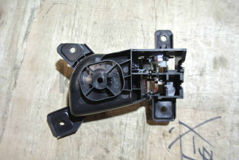 картинка Ручка двери внутренняя правая original - Geely Emgrand X7 New (101203431359738) от магазина Китай-Авто