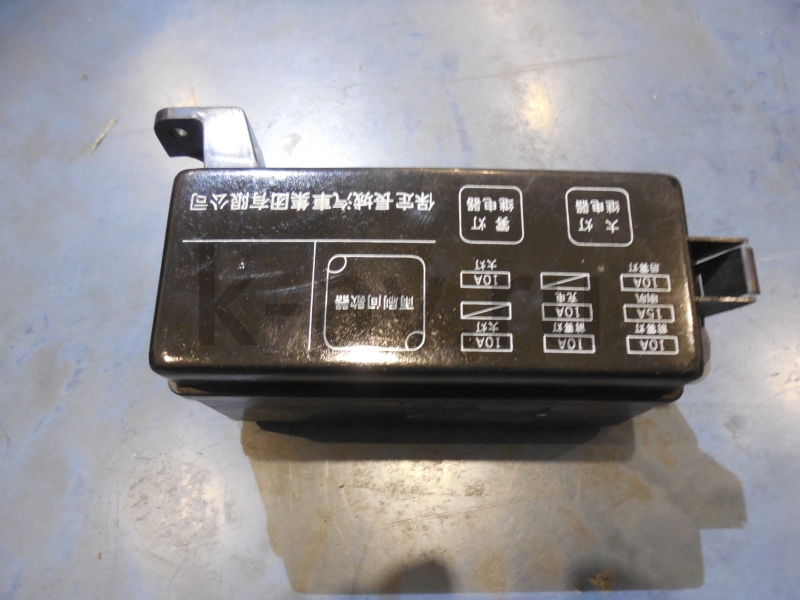 картинка Коробка блока предохранителей в сборе №2 - ZX Admiral (BQ3722020-71A0) от магазина Китай-Авто